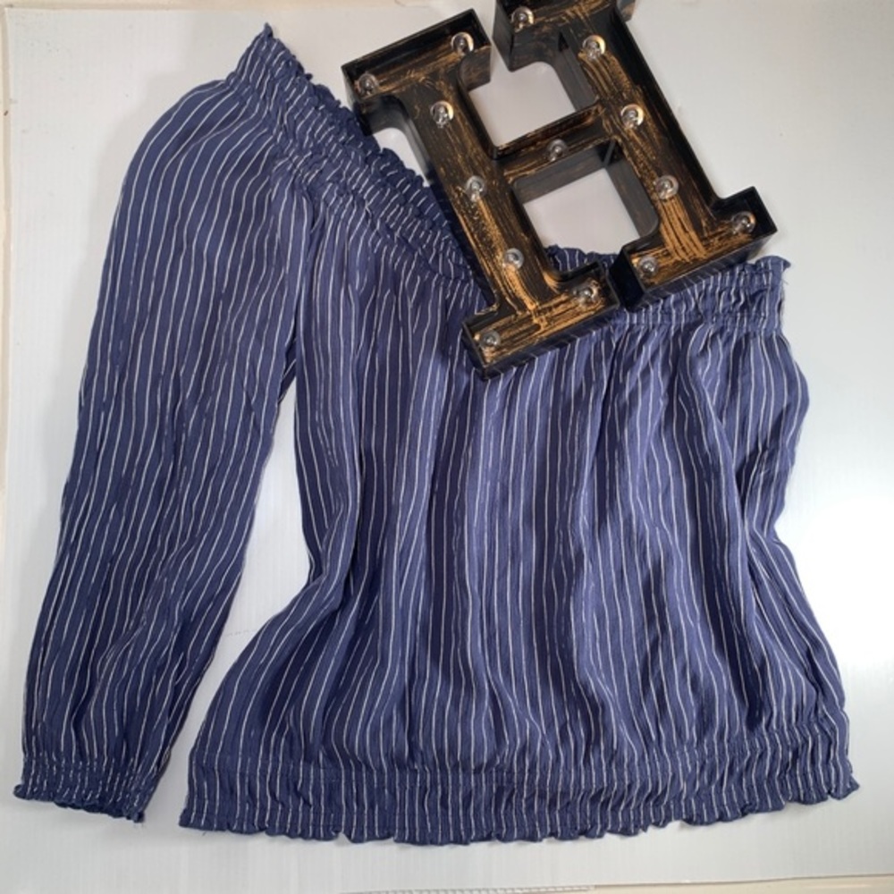 AEO One Shoulder Striped Crop Top‎